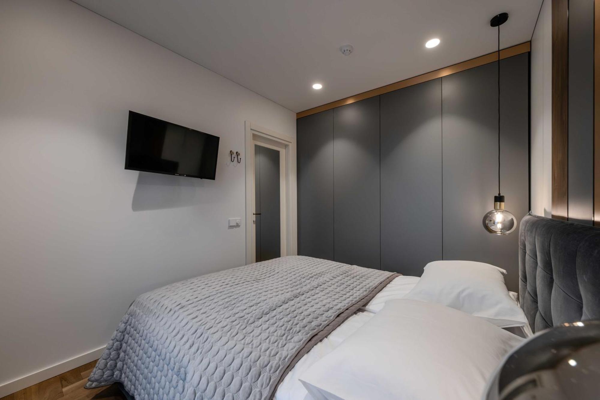 King Mindaugas Apartments Каунас Екстериор снимка