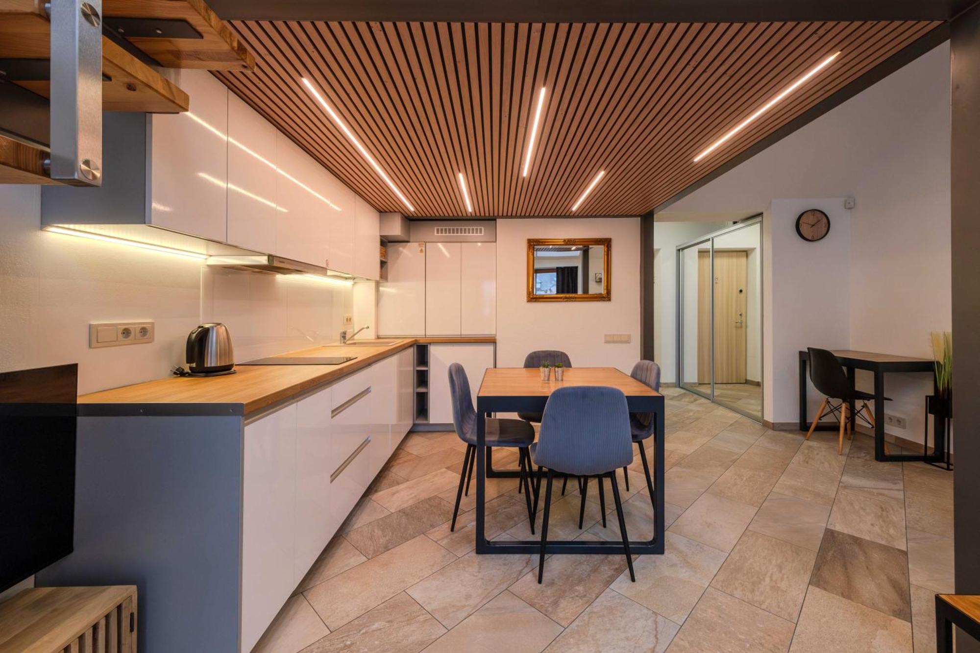King Mindaugas Apartments Каунас Екстериор снимка